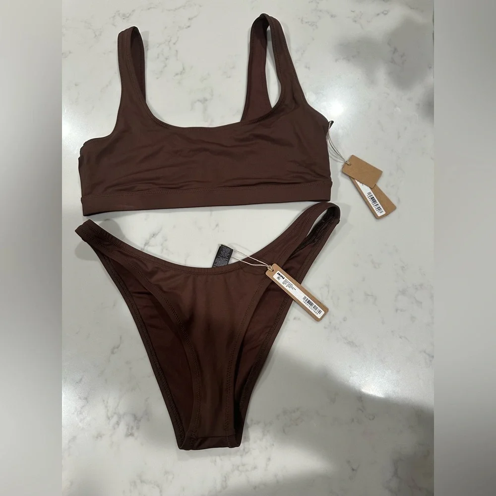 SKIMS SIGNATURE SWIM Tank Bikini Top Cocoa Size M